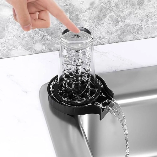 لیوان شور کنار سینک